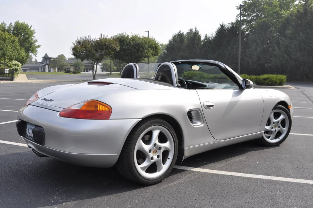 2001 Porsche 986 Boxster - Image 6 of 24