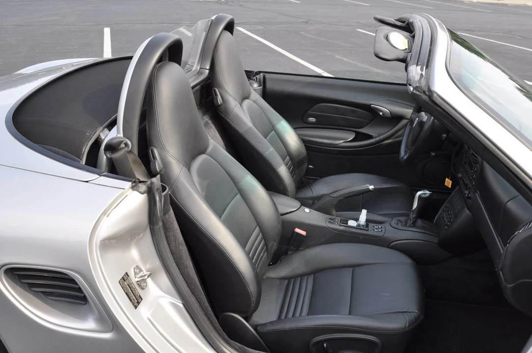 2001 Porsche 986 Boxster - Image 15 of 24