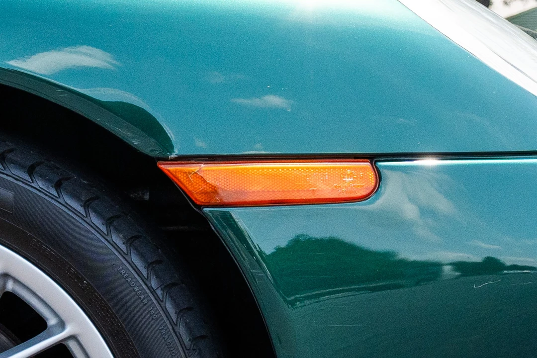 2001 Porsche 986 Boxster - Image 24 of 31