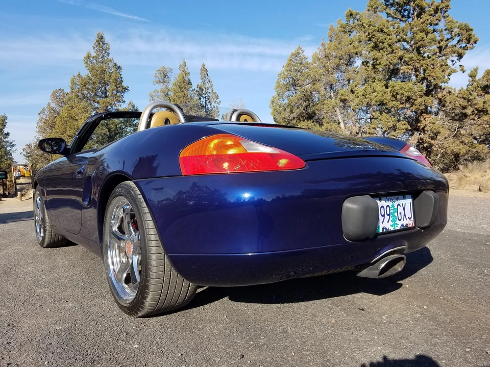 2001 Porsche 986 Boxster - Image 9 of 31
