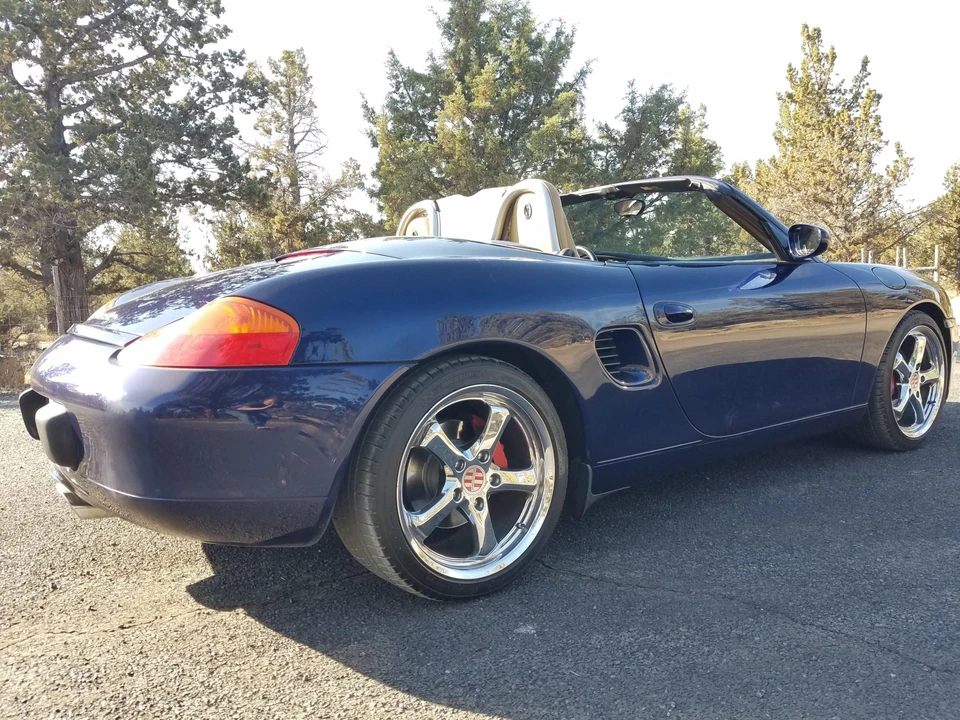 2001 Porsche 986 Boxster - Image 14 of 31