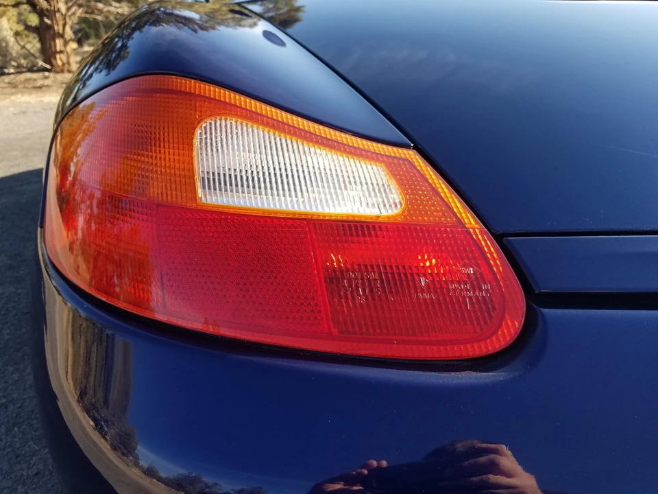 2001 Porsche 986 Boxster - Image 27 of 31