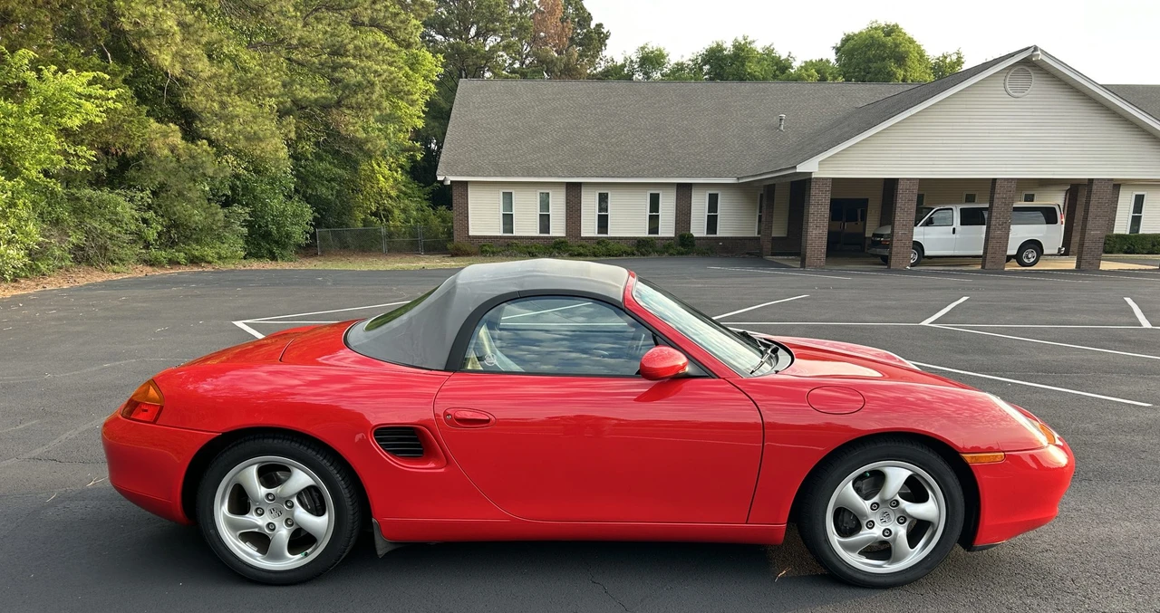 2001 Porsche 986 Boxster - Image 19 of 31