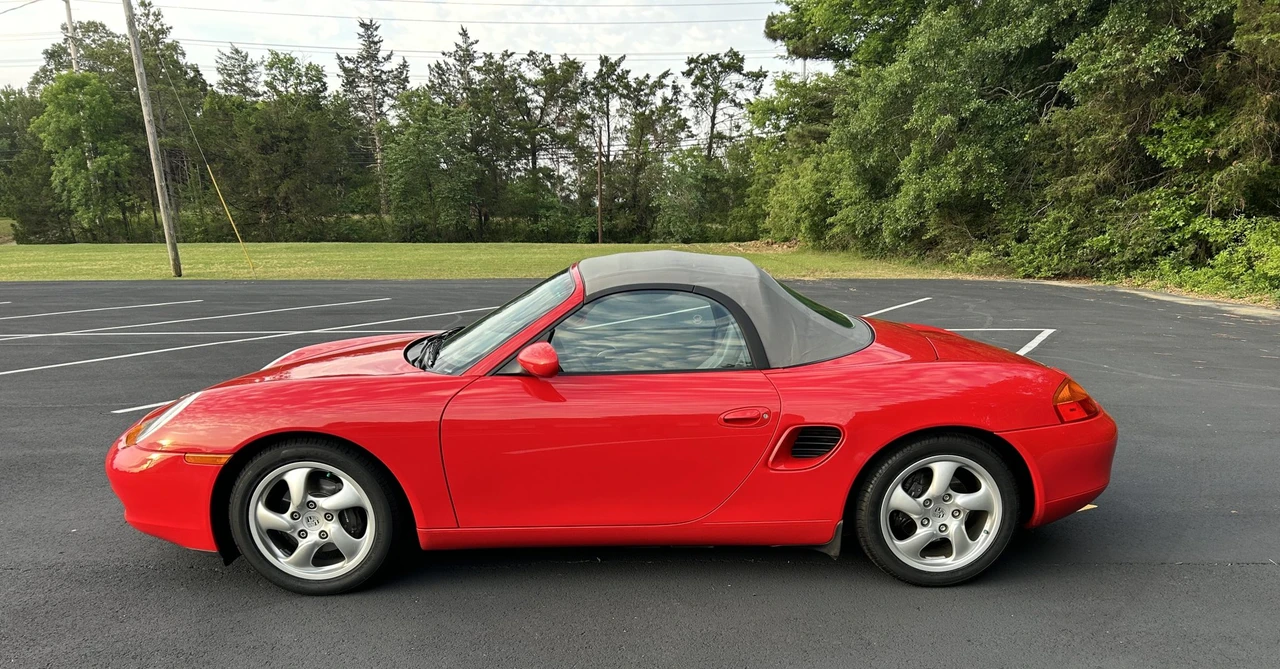 2001 Porsche 986 Boxster - Image 10 of 31