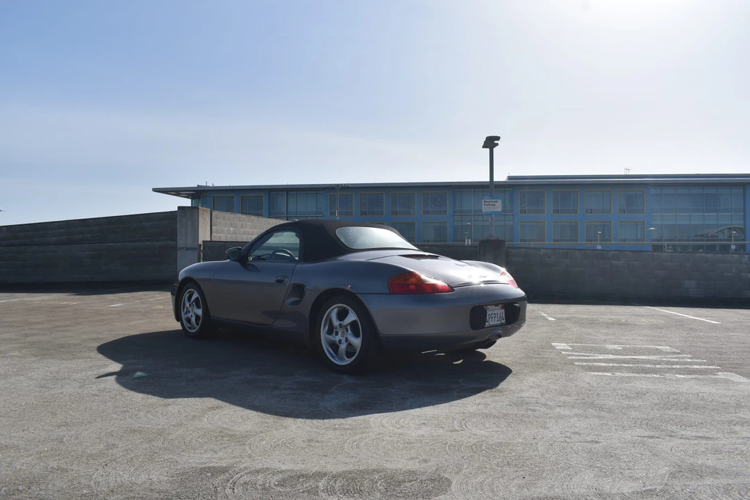 2001 Porsche 986 Boxster - Image 16 of 31