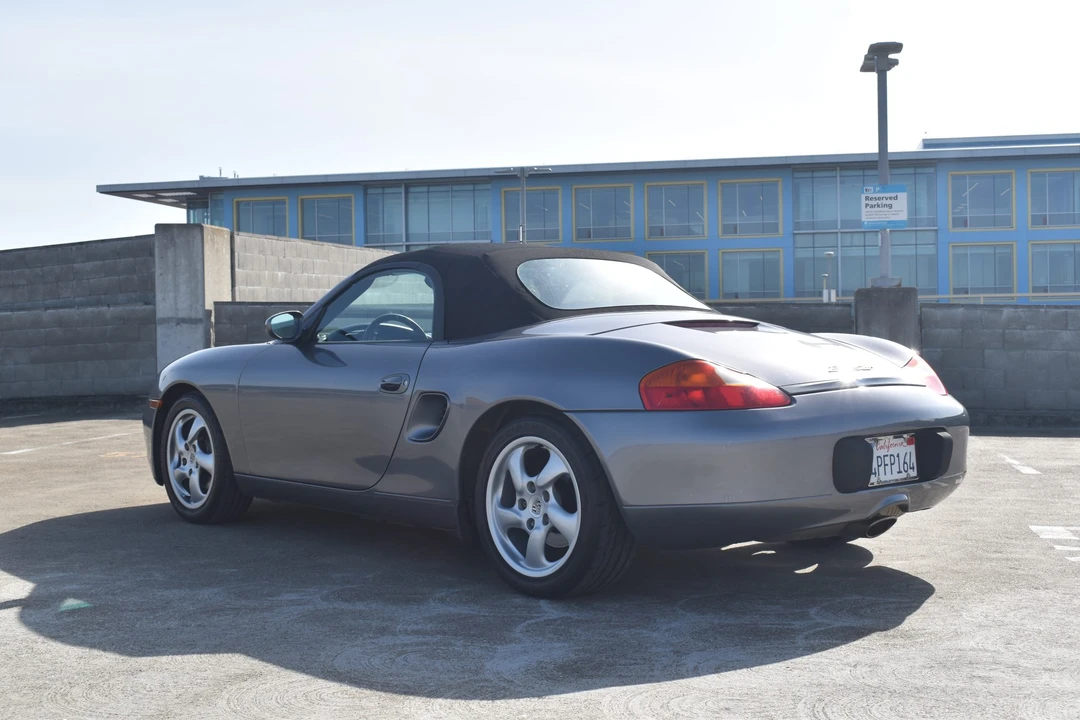 2001 Porsche 986 Boxster - Image 17 of 31
