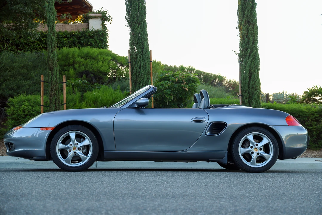 2001 Porsche 986 Boxster - Image 17 of 31