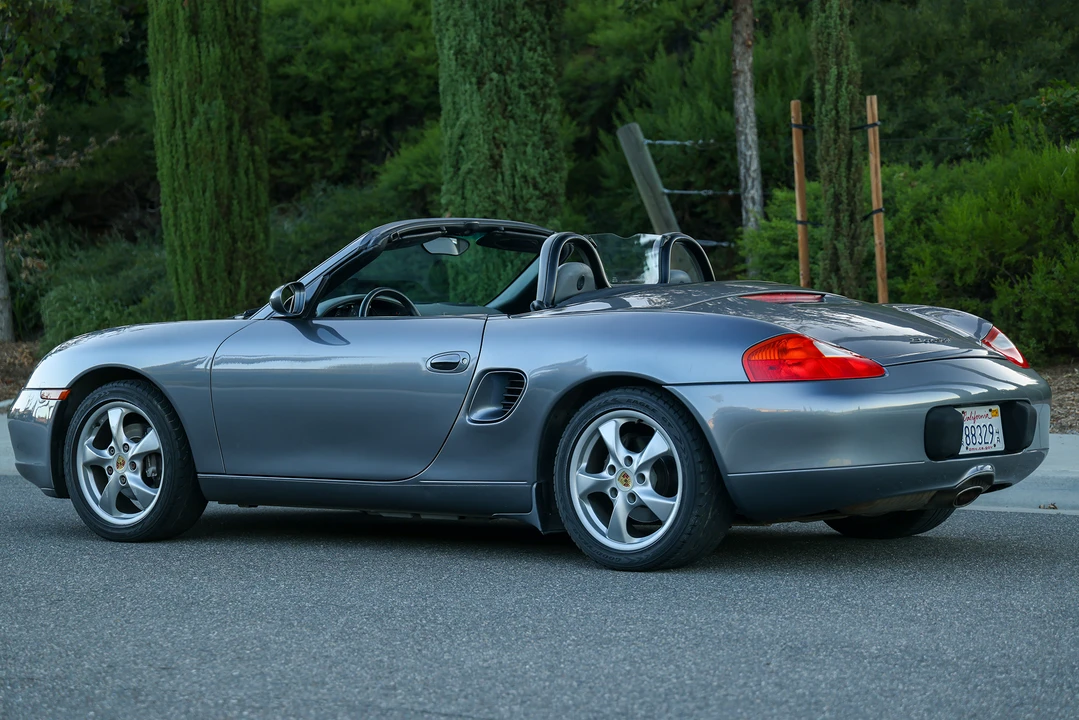 2001 Porsche 986 Boxster - Image 16 of 31