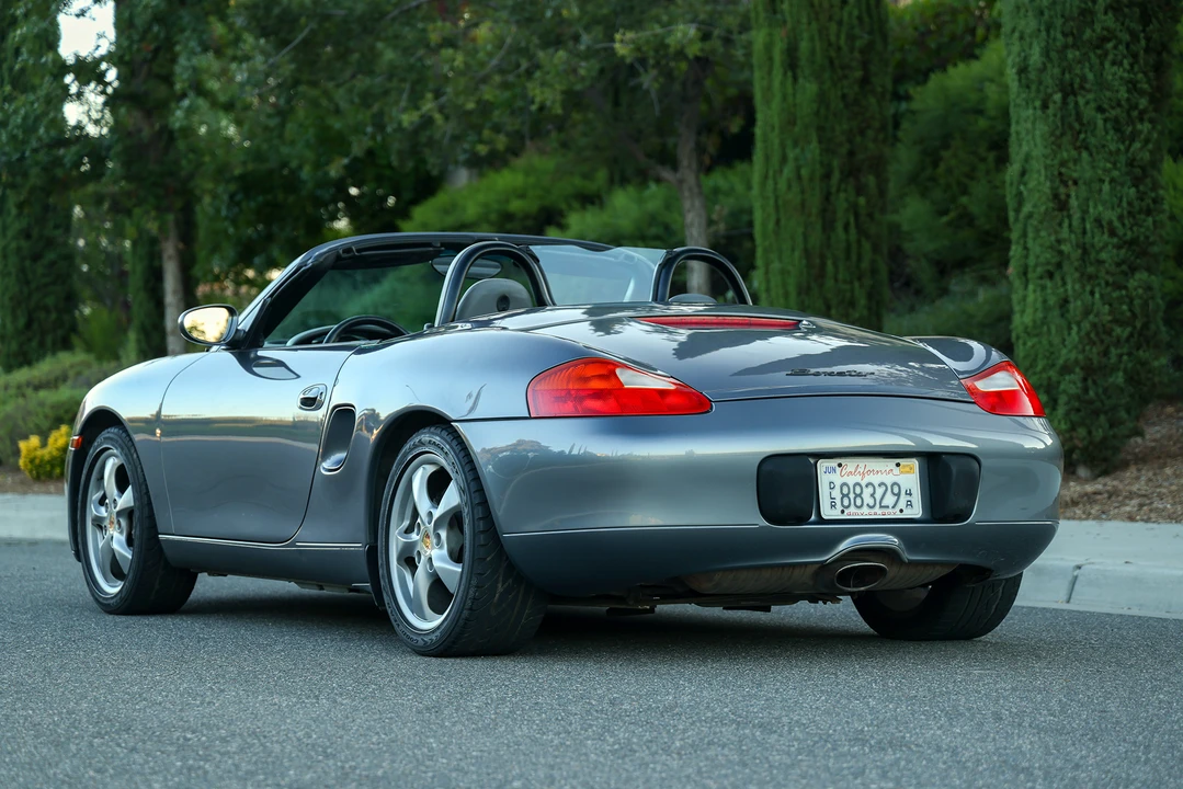2001 Porsche 986 Boxster - Image 13 of 31