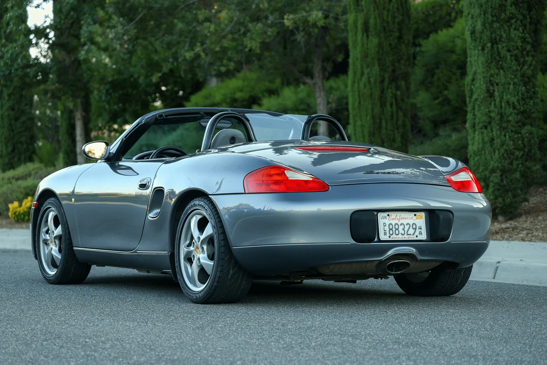 2001 Porsche 986 Boxster - Image 13 of 31