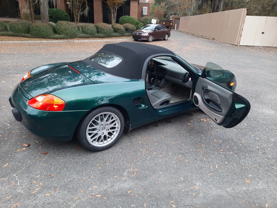 2001 Porsche 986 Boxster - Image 10 of 31
