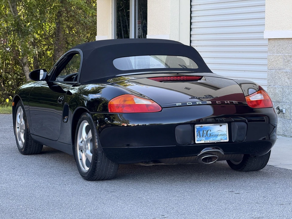 2001 Porsche 986 Boxster - Image 24 of 31