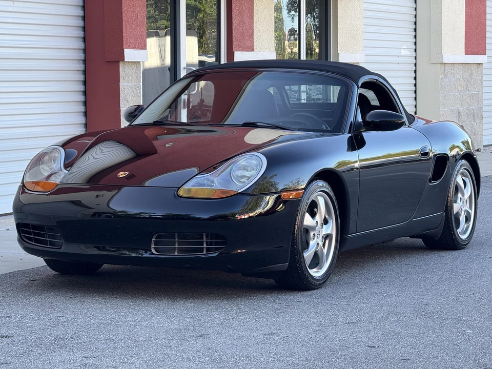 2001 Porsche 986 Boxster - Image 13 of 31