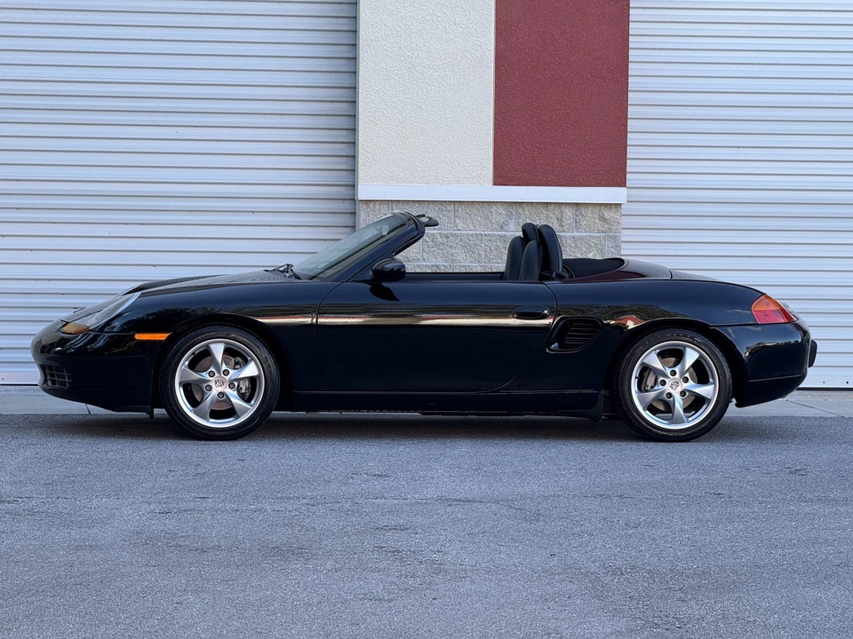 2001 Porsche 986 Boxster - Image 8 of 31
