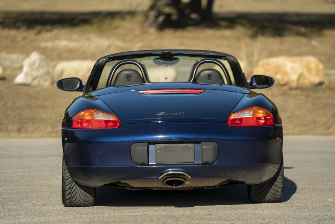 2001 Porsche 986 Boxster - Image 16 of 31