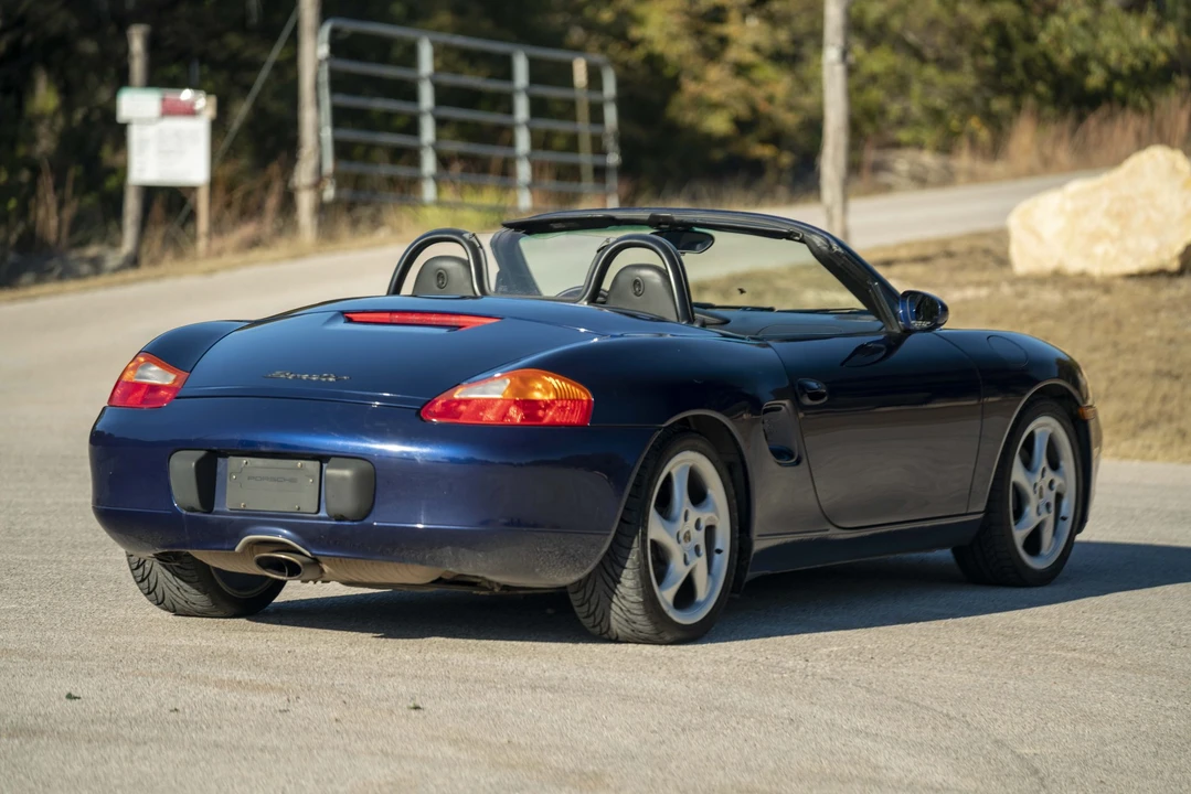 2001 Porsche 986 Boxster - Image 14 of 31