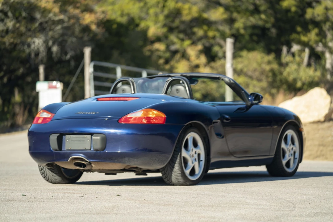 2001 Porsche 986 Boxster - Image 13 of 31