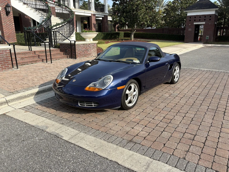 2001 Porsche 986 Boxster - Image 9 of 31
