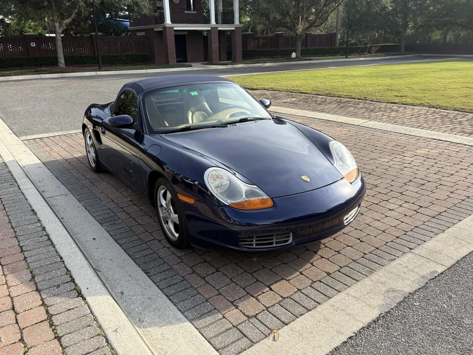 2001 Porsche 986 Boxster - Image 11 of 31