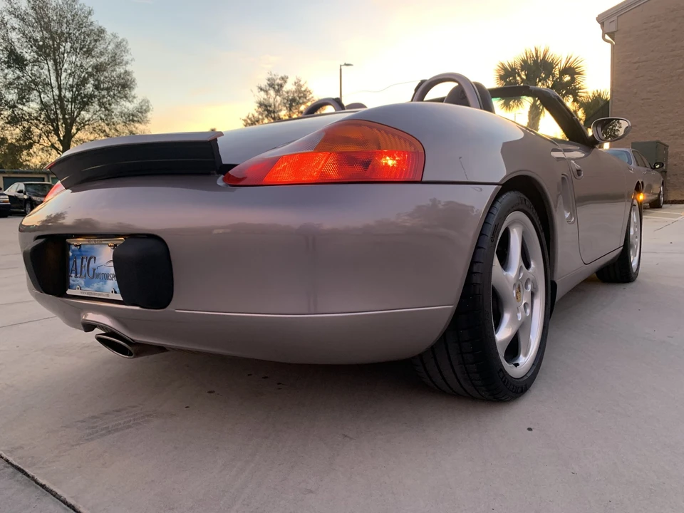2001 Porsche 986 Boxster - Image 13 of 31