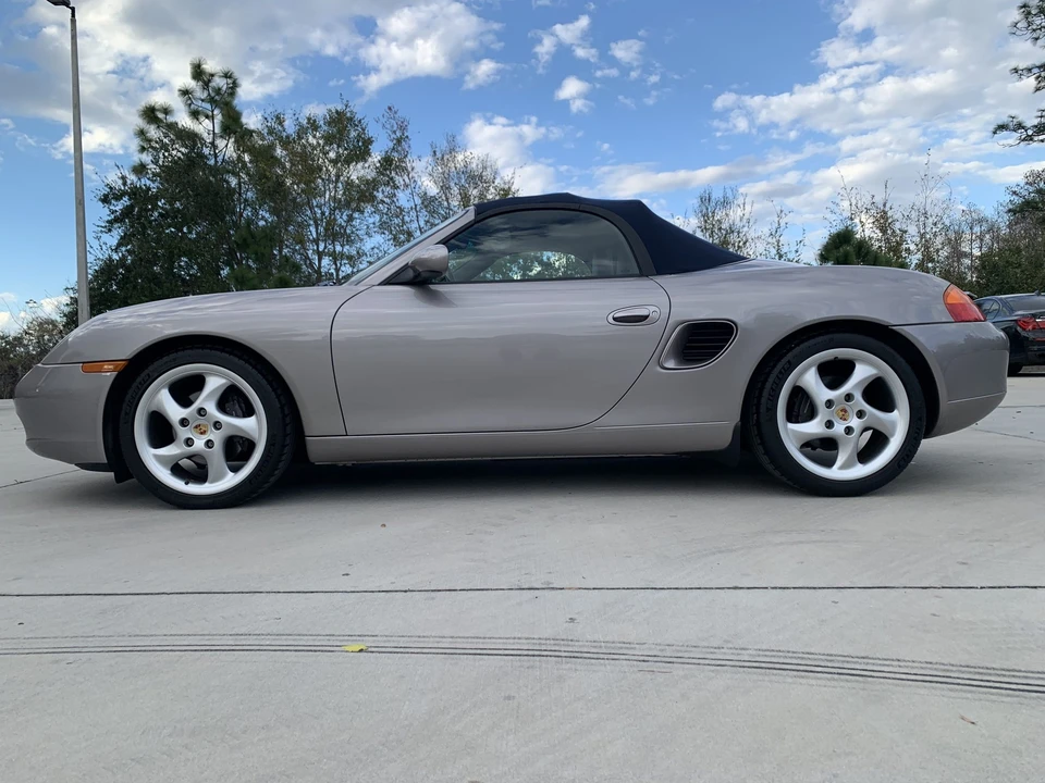 2001 Porsche 986 Boxster - Image 2 of 31