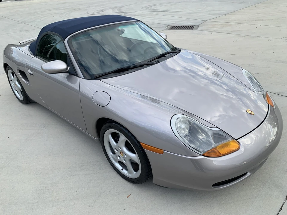 2001 Porsche 986 Boxster - Image 10 of 31