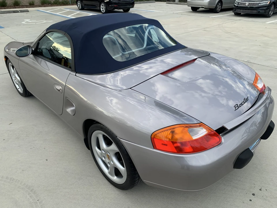 2001 Porsche 986 Boxster - Image 22 of 31