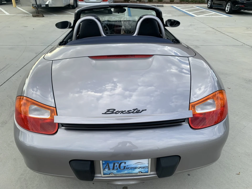 2001 Porsche 986 Boxster - Image 18 of 31