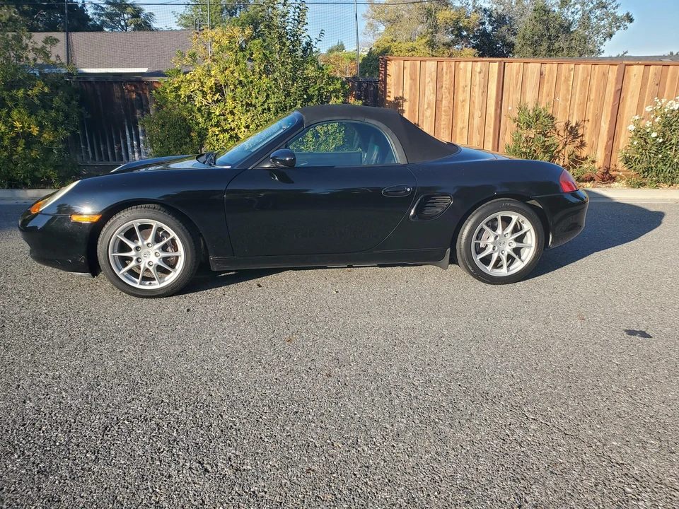 2001 Porsche 986 Boxster - Image 17 of 31
