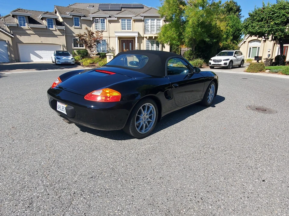 2001 Porsche 986 Boxster - Image 13 of 31