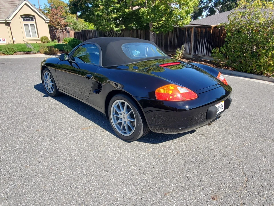 2001 Porsche 986 Boxster - Image 16 of 31