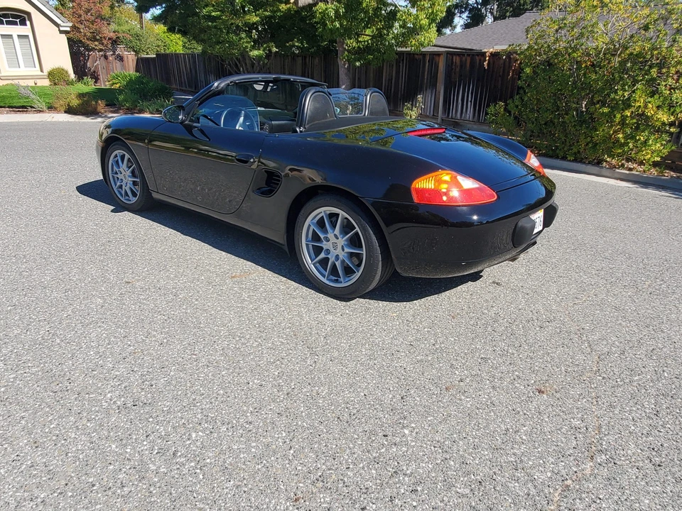 2001 Porsche 986 Boxster - Image 7 of 31