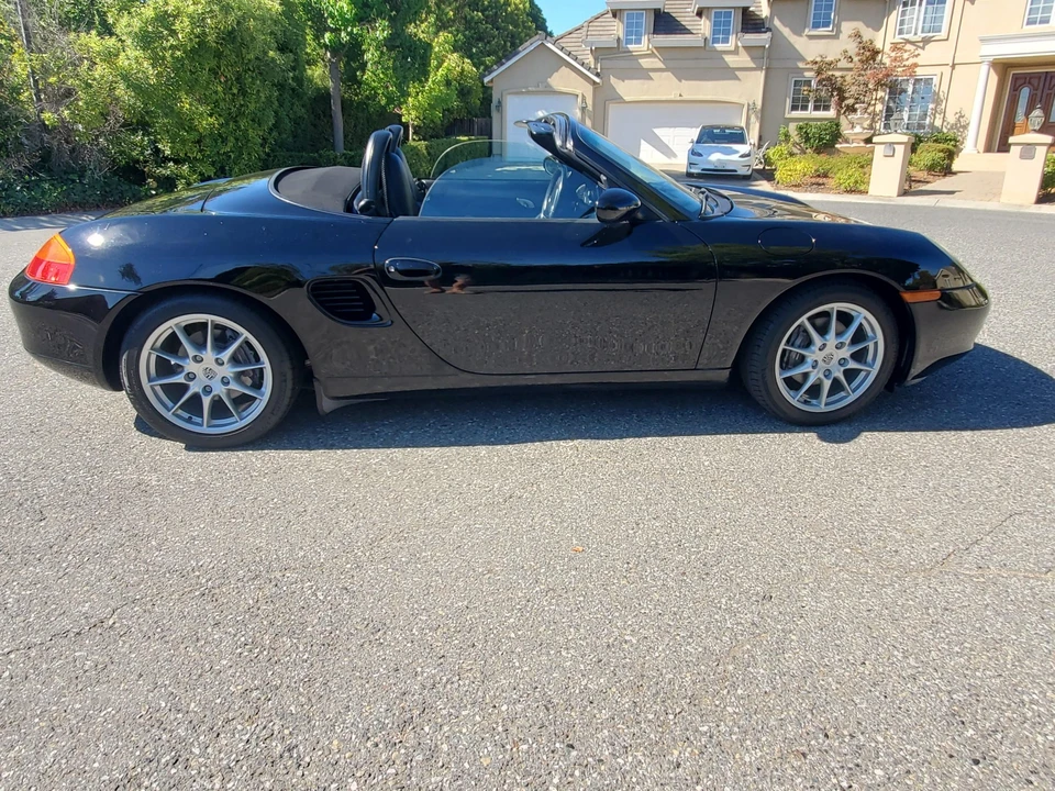 2001 Porsche 986 Boxster - Image 5 of 31