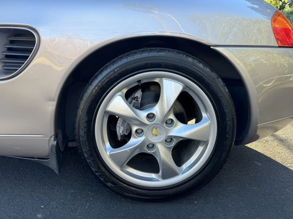 2001 Porsche 986 Boxster - Image 17 of 31