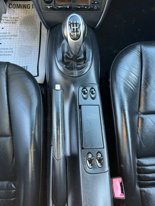 2001 Porsche 986 Boxster - Image 27 of 31