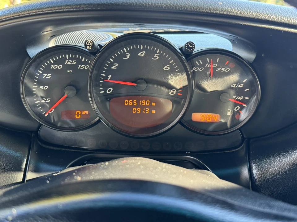 2001 Porsche 986 Boxster - Image 25 of 31