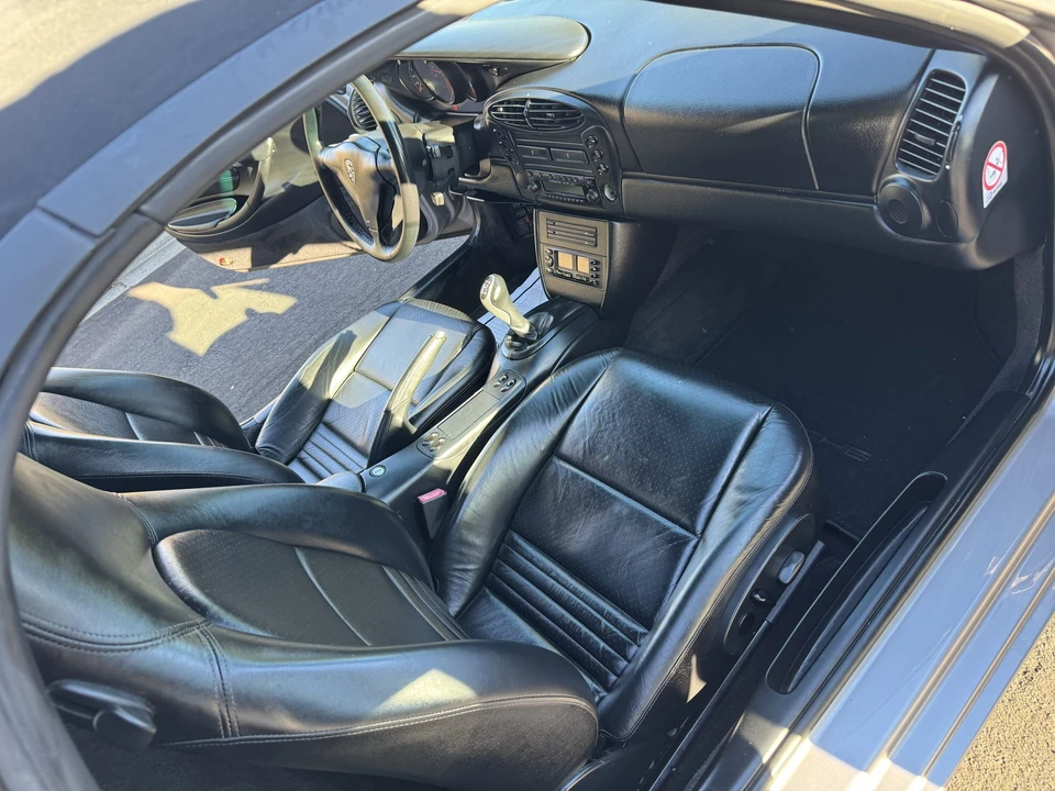 2001 Porsche 986 Boxster - Image 21 of 31