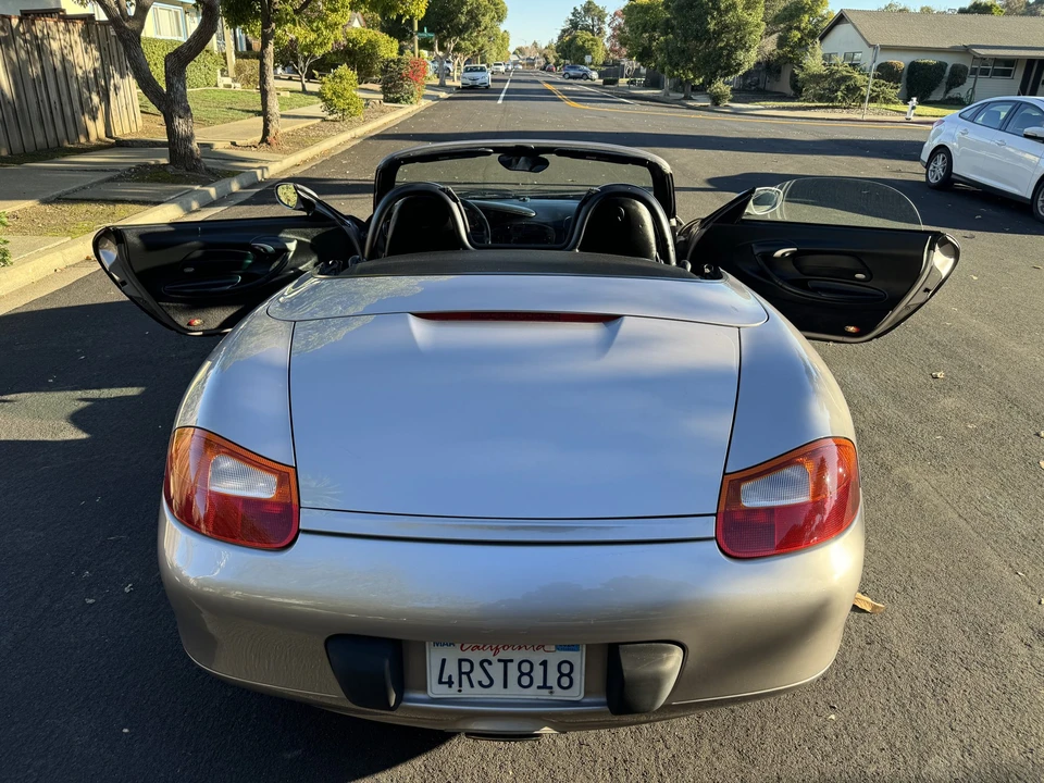 2001 Porsche 986 Boxster - Image 11 of 31