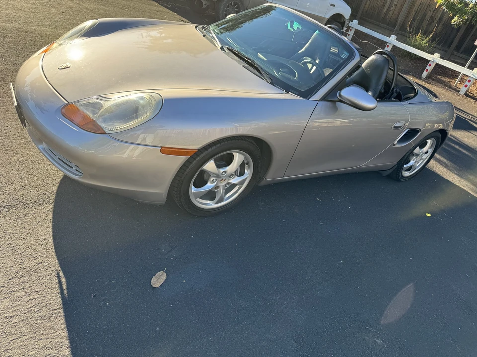 2001 Porsche 986 Boxster - Image 2 of 31
