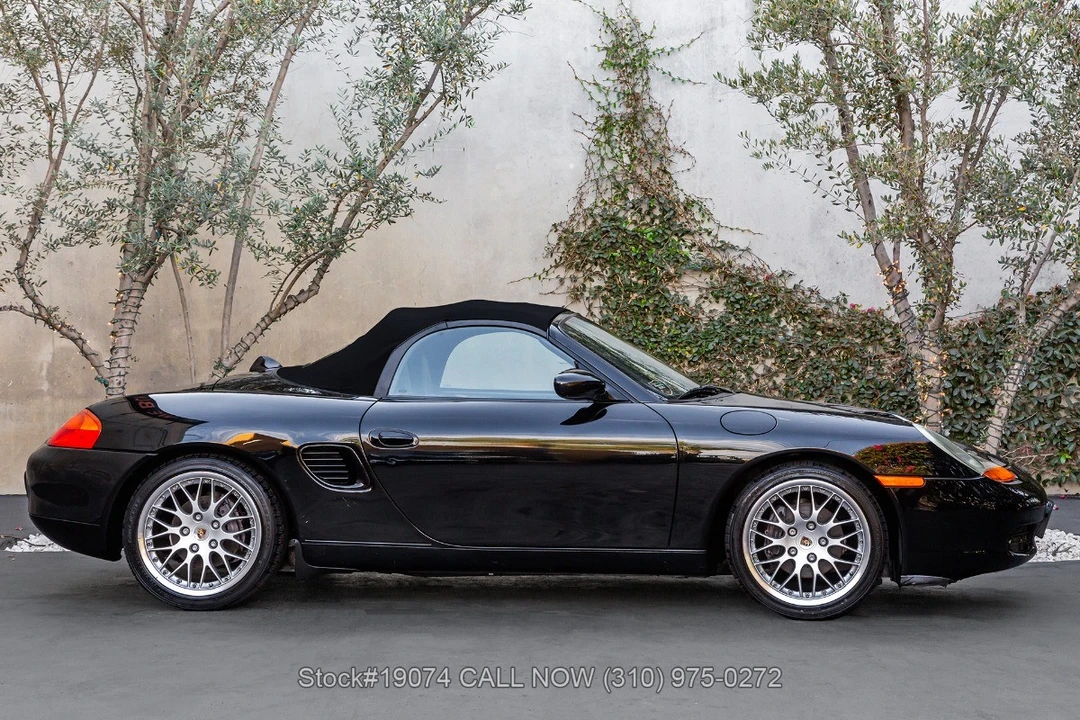 2001 Porsche 986 Boxster - Image 11 of 31