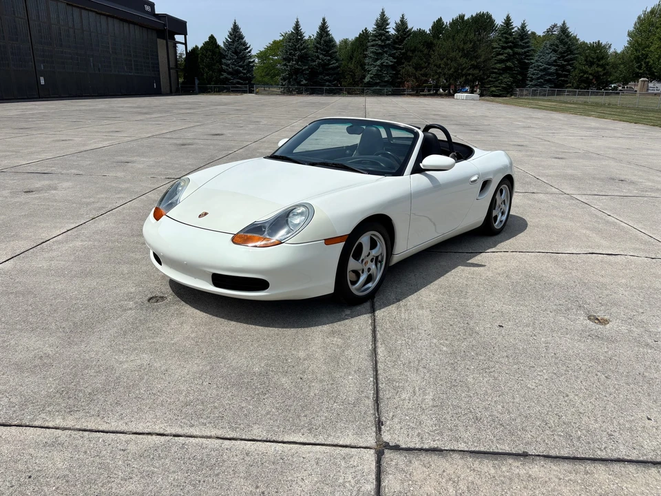 2001 Porsche 986 Boxster - Image 2 of 31