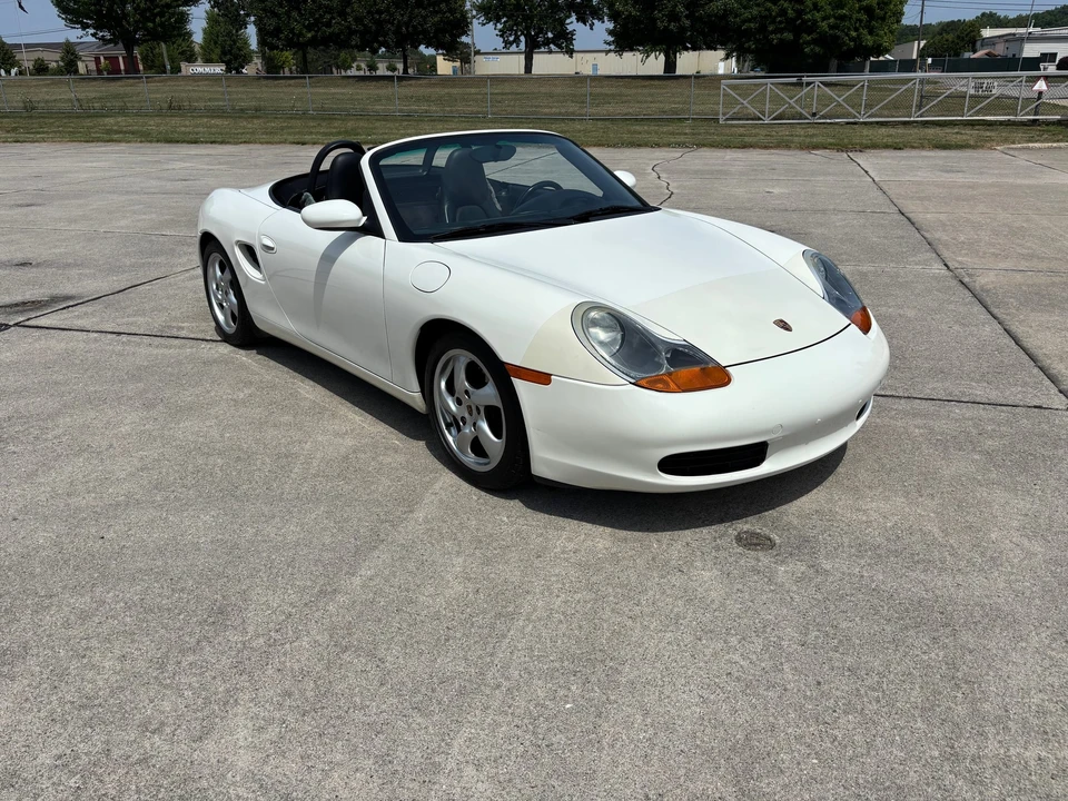 2001 Porsche 986 Boxster - Image 5 of 31