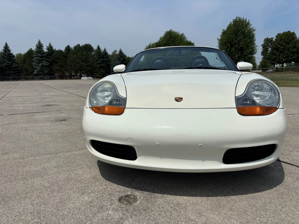 2001 Porsche 986 Boxster - Image 4 of 31