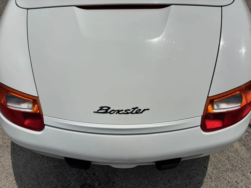 2001 Porsche 986 Boxster - Image 24 of 31
