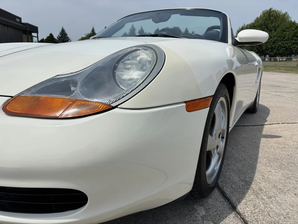 2001 Porsche 986 Boxster - Image 15 of 31