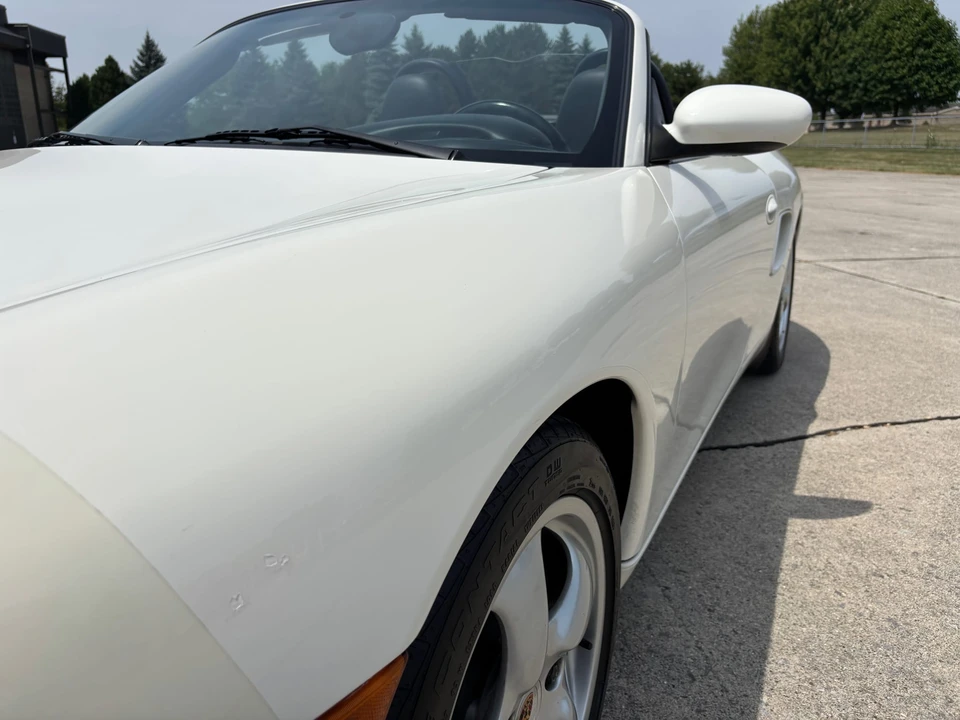 2001 Porsche 986 Boxster - Image 16 of 31