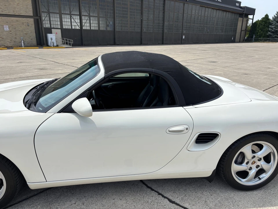 2001 Porsche 986 Boxster - Image 20 of 31