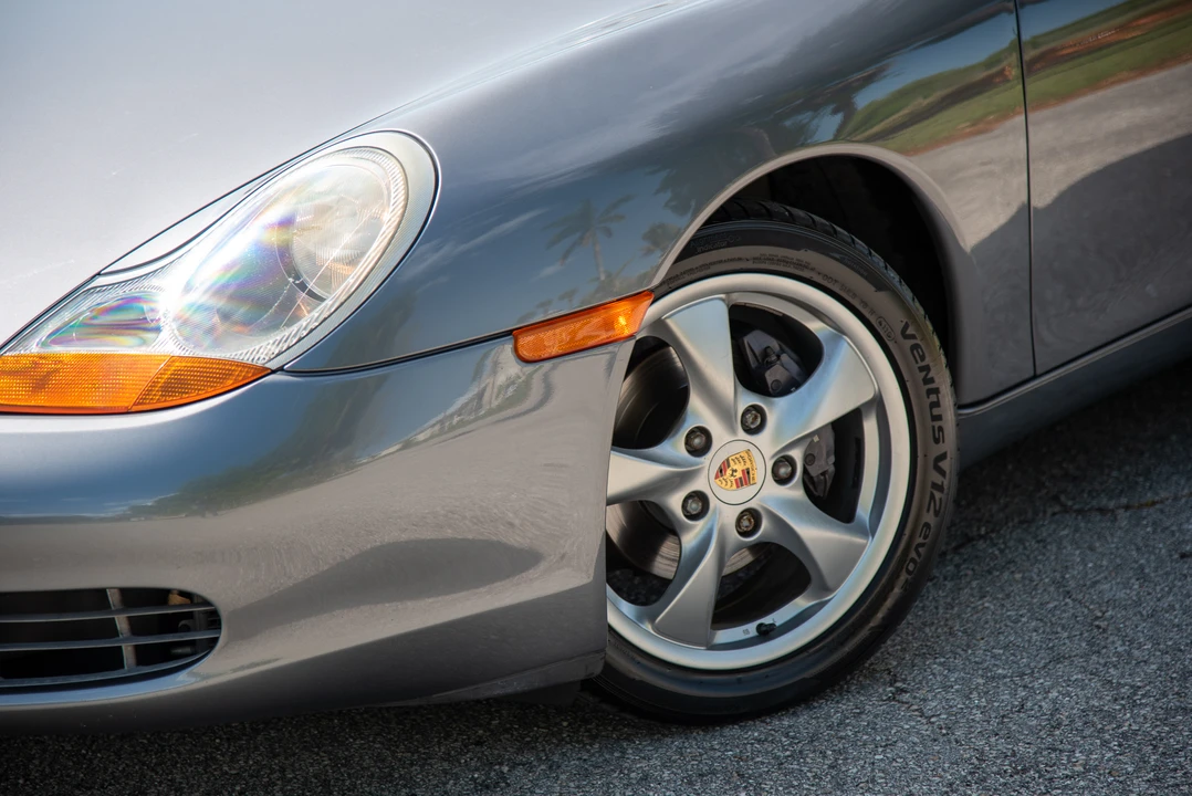 2001 Porsche 986 Boxster - Image 29 of 31