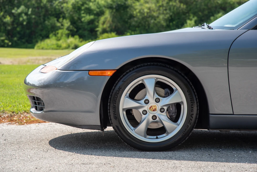 2001 Porsche 986 Boxster - Image 24 of 31