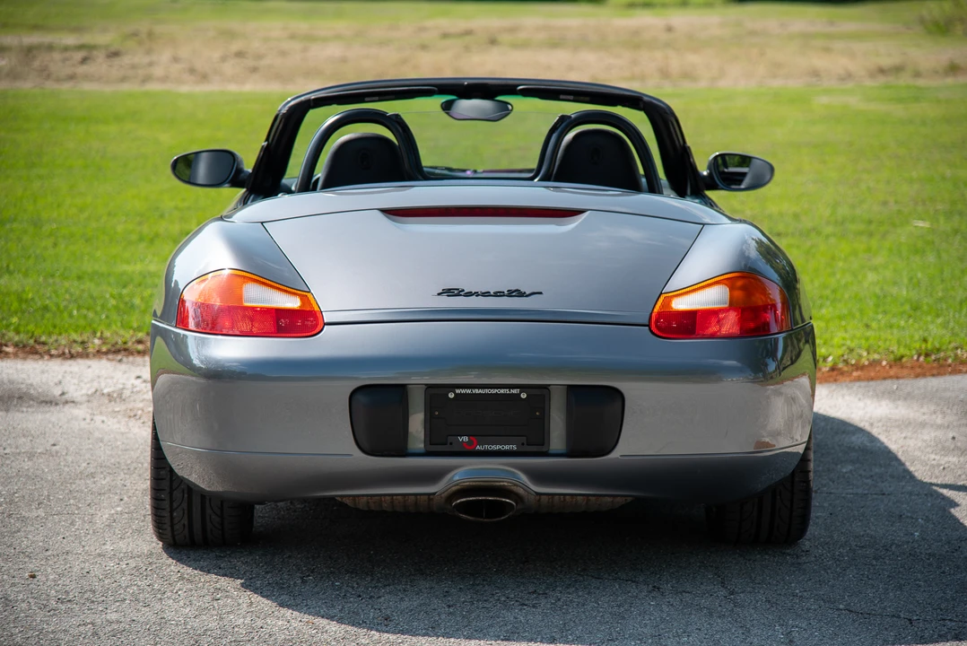 2001 Porsche 986 Boxster - Image 9 of 31